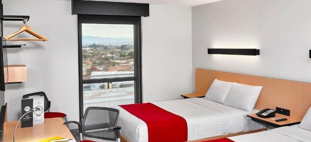City Express By Marriott Guadalajara Aeropuerto Las Pintas Eksteriør billede